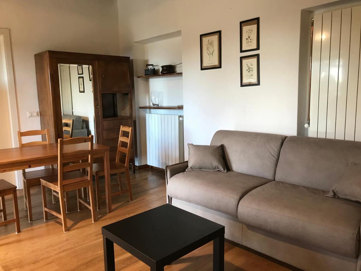 Appartamento La Camelia Ameno Kültér fotó